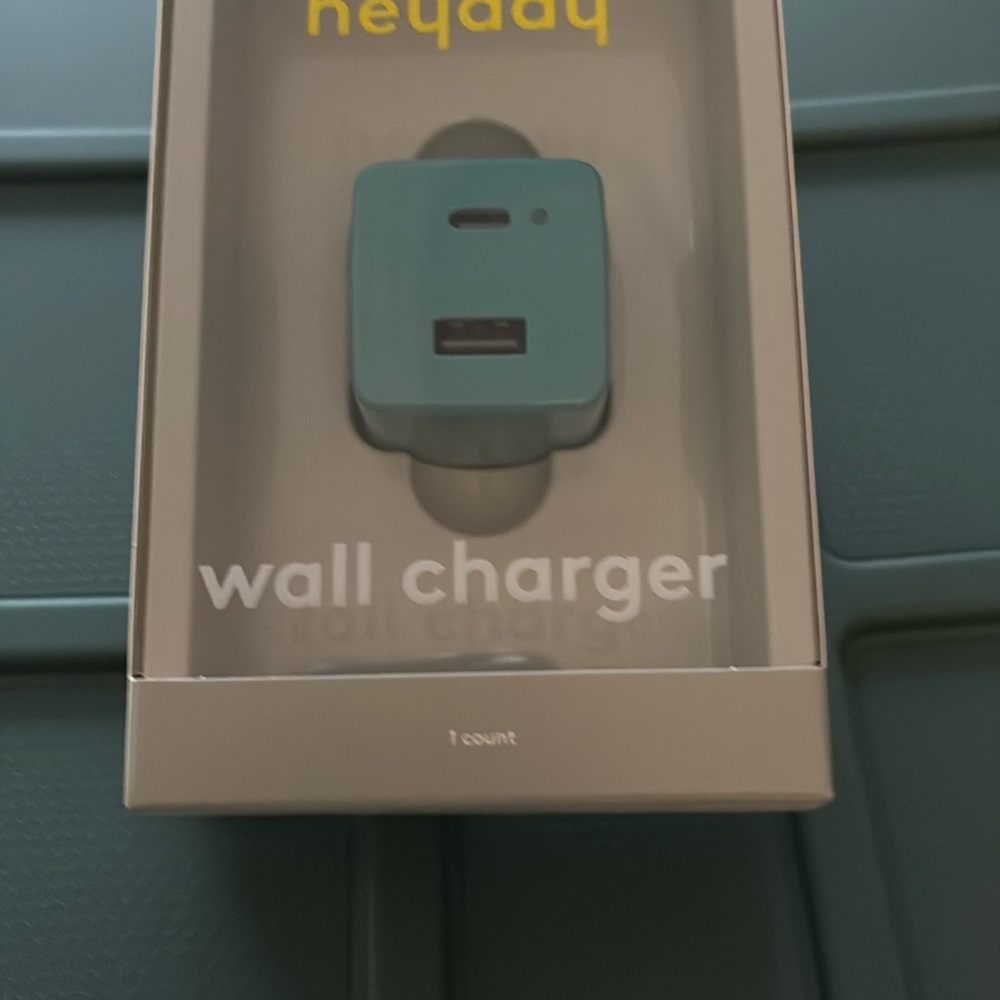 Heyday Teal Charger (usb a & usb c ports)